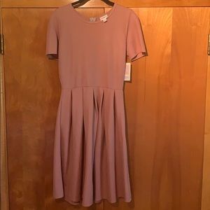 Lularoe Amelia in Mauve - size Small